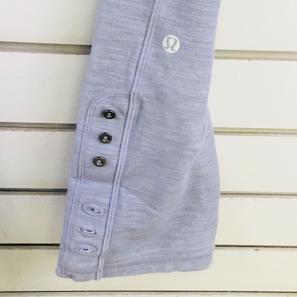 Womens 6 Lululemon Ride On Leggings Gray Capri Slub Knit Button Cuff‎ Reflective - Picture 6 of 11
